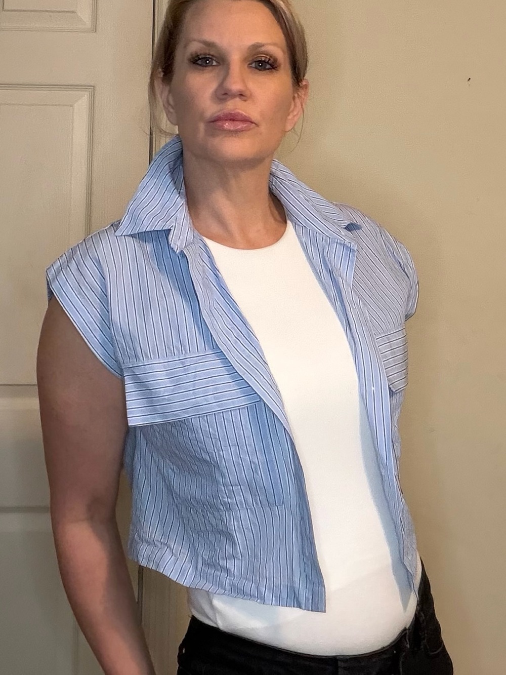 Abercrombie & Fitch Light Blue Striped Cropped Sleeve Shirt